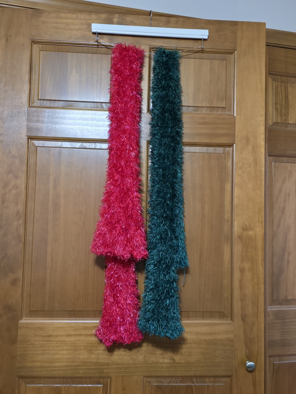 Fuzzy Feather Tube Scarf - Red/Green